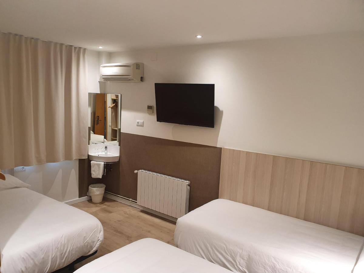 Hostal Bestprice Barcelona Stadium Eksteriør bilde