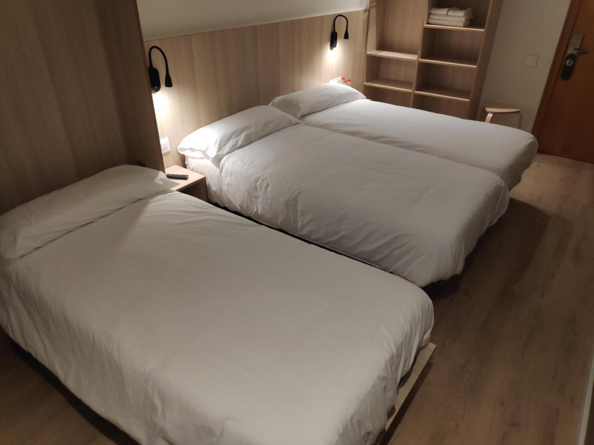 Hostal Bestprice Barcelona Stadium Eksteriør bilde